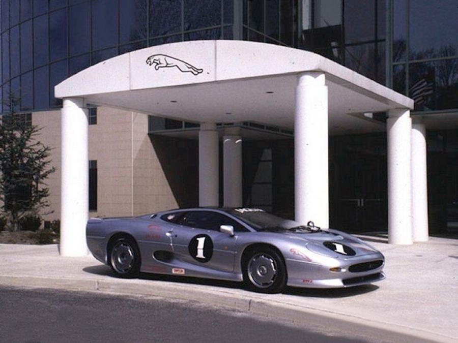  Jaguar XJ220 Race Car 1990 года  (фото 2 из 5)